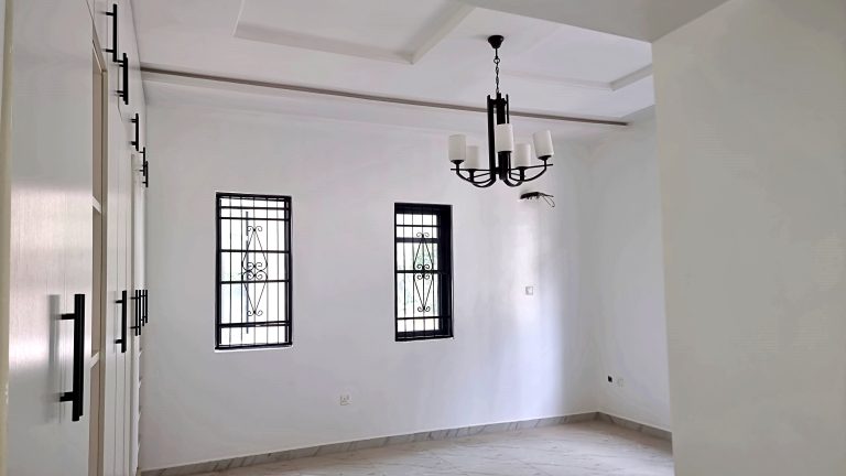 Madam's view1 - middle 5 bedrm house